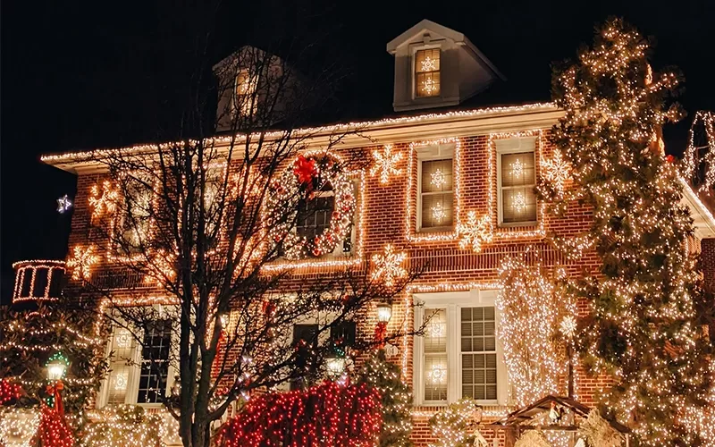 XMAS DIMMER — House Facades use case